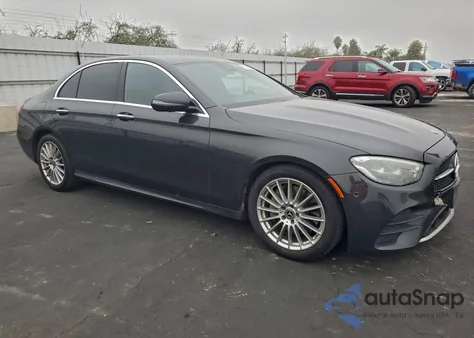 2021 Mercedes-Benz E 350 z USA, uszkodzony, nr VIN W1KZF8DB4MA960010